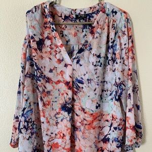 Floral lightweight top